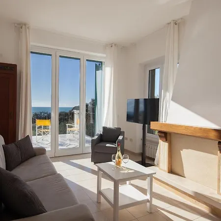 アパート Blue Line *